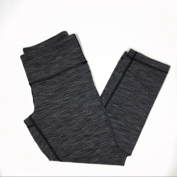 lululemon athletica Pants - lululemon cropped gray patterned leggings